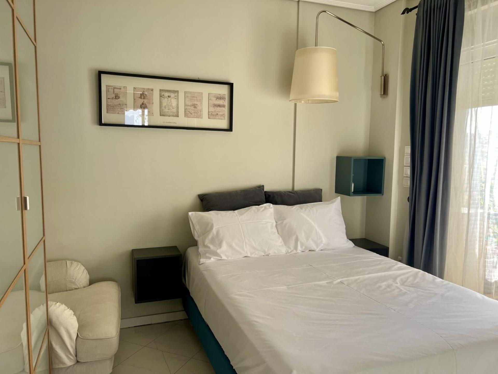 One-Bedroom Premier Apartment
