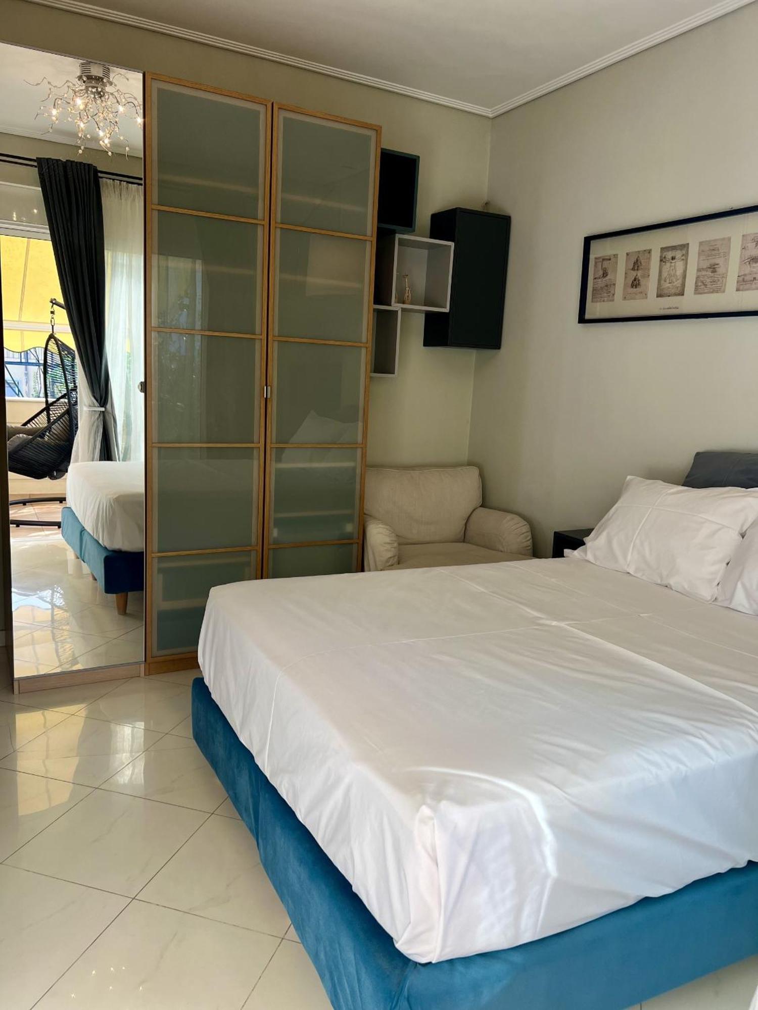 One-Bedroom Premier Apartment