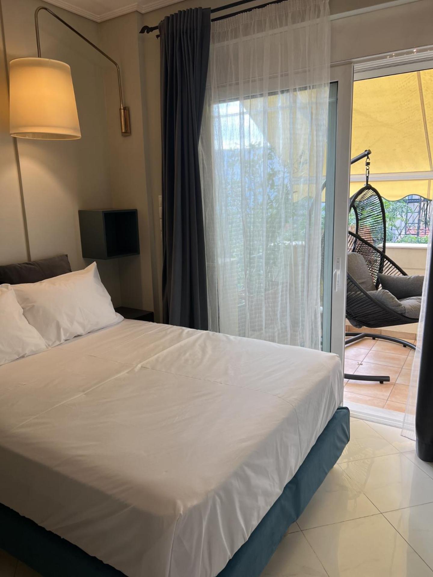 One-Bedroom Premier Apartment