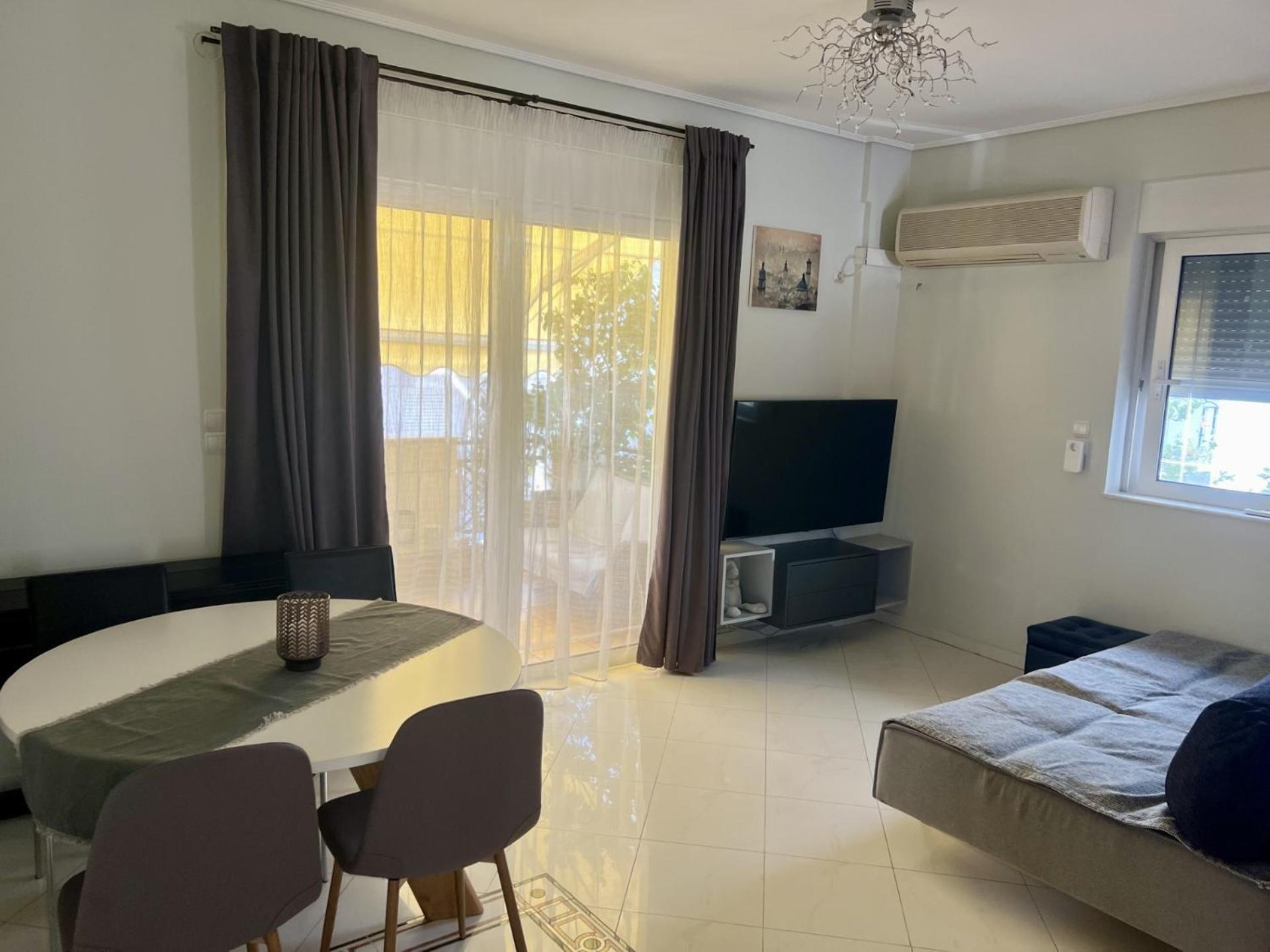 One-Bedroom Premier Apartment
